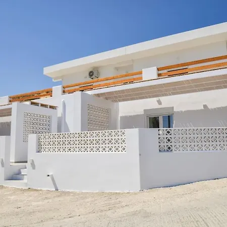 Theros Ii In Milos * Pollonia